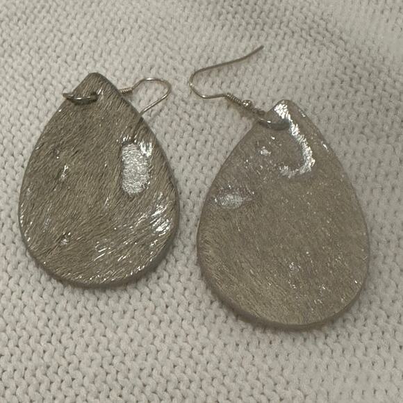 Artistic Acid Washed Silver Leather Teardrop Earrings - Picture 3 of 3
